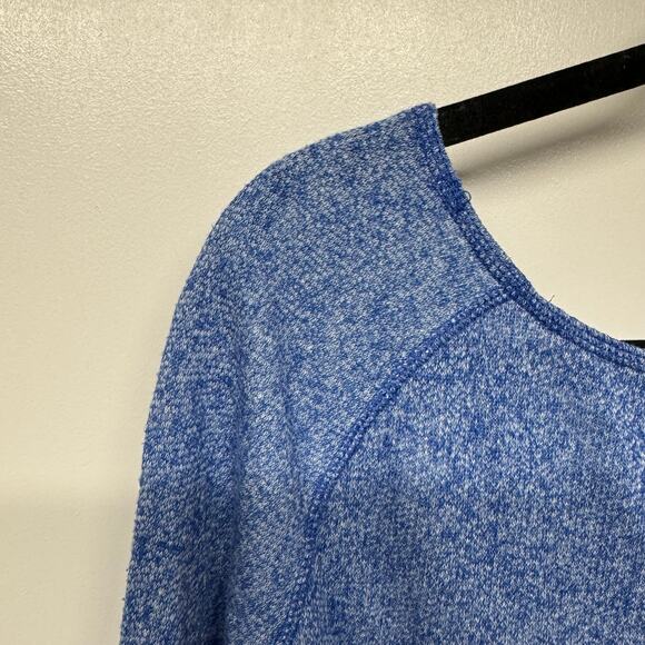 Disney Parks Womens Blue Scoop Neck Minnie Mouse Sweatshirt Size Medium Large - Picture 4 of 7